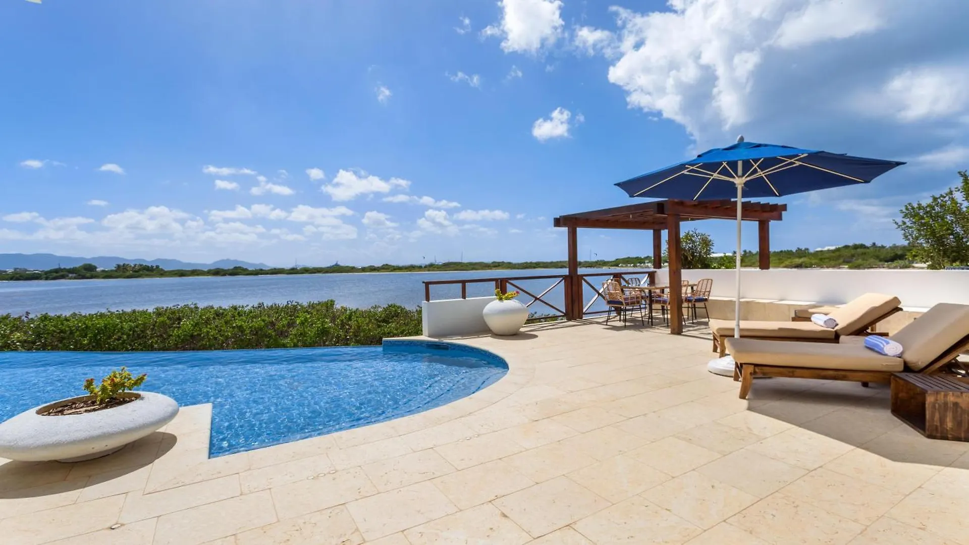 Апартаменты Songbird 4 Bedroom Anguilla Villa Валли